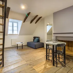 https://appartement-r3-t2-rodez-centre-historique.midi-pyreneeshotels.com
